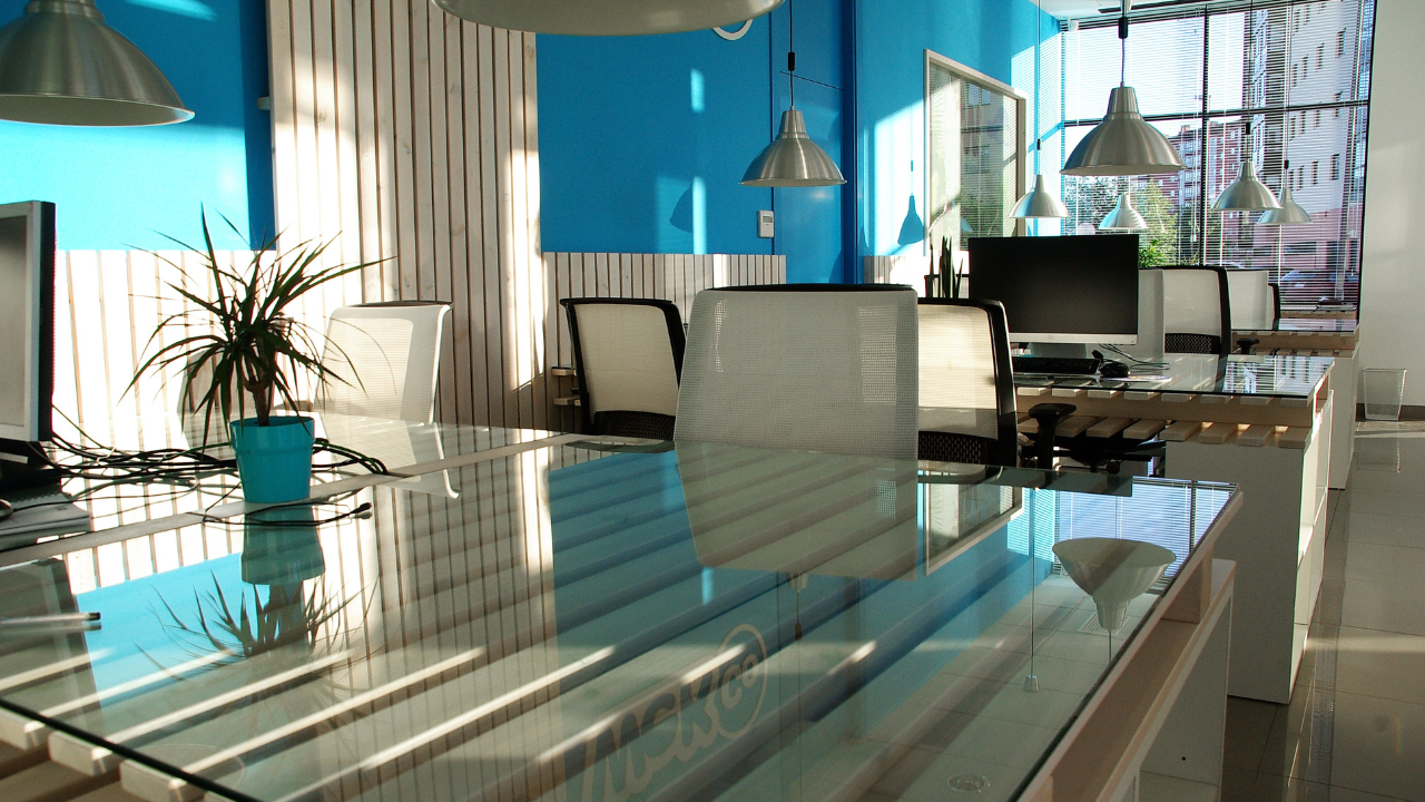 Painting Tips for Small Spaces: Creating the Illusion of Space and Light